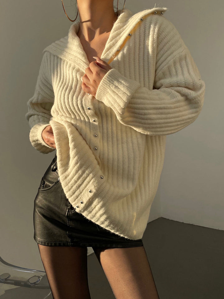 Drune | Off-shoulder Cardigan mit Perlenknöpfen Ribstrick Elegant und Lässig