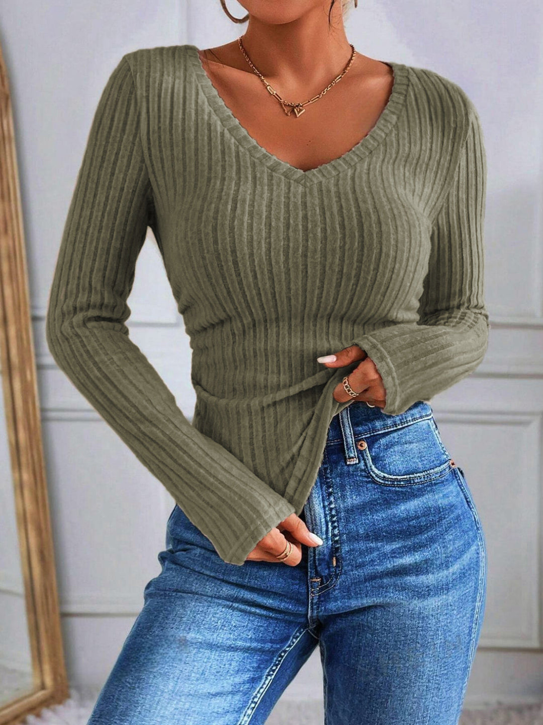 Drune | Rippstrick-bluse mit V-ausschnitt Weich und Stilvoll Perfekt Für Den Alltag