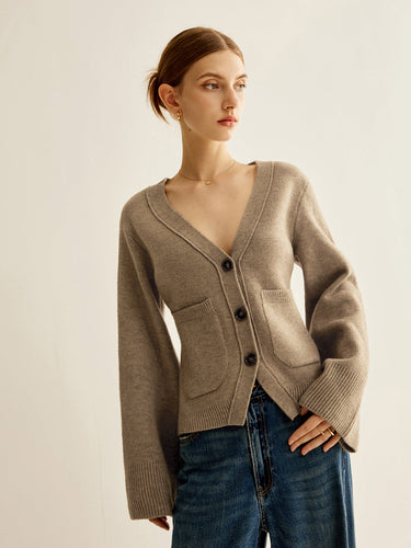 Drune | Strickcardigan mit V-ausschnitt Taschen und Knöpfe Zeitloser Komfort
