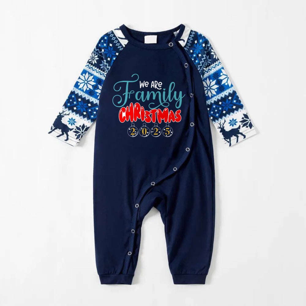 Drune | Fröhliche Blaue Weihnachts-Pyjama-Set mit Familienurlaubszitaten