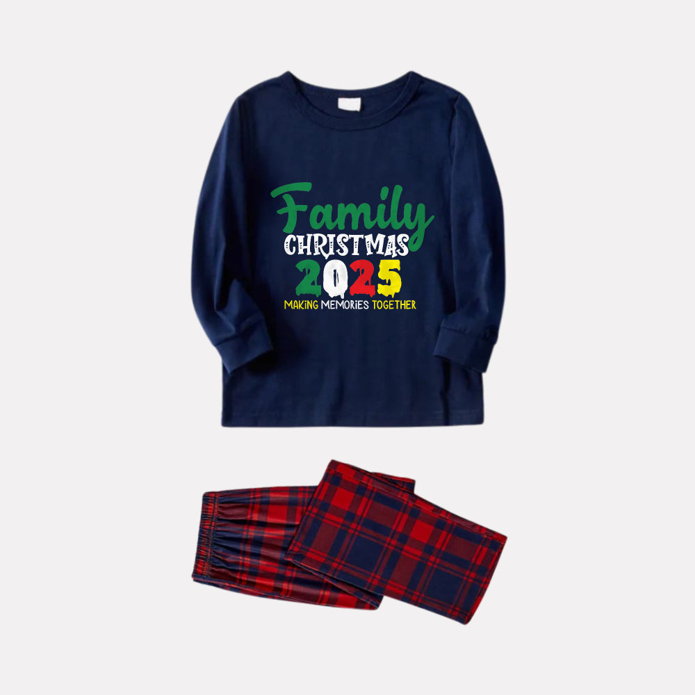 Drune | Weihnachts Familien passenden Pyjamas - Marineblau & Rot Karierte Pj's Set mit "Familien Weihnachten 2025" Textdruck