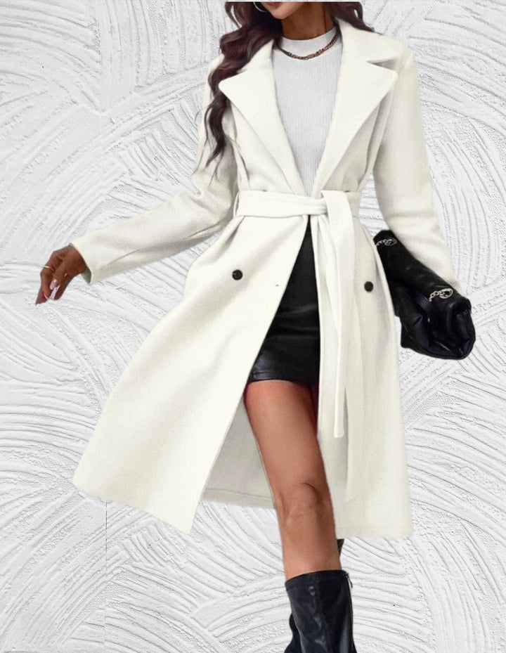 Drune | Lange und Oversized Jacke mit Knopfverschluss, Brusttaschen und Bindegürtel