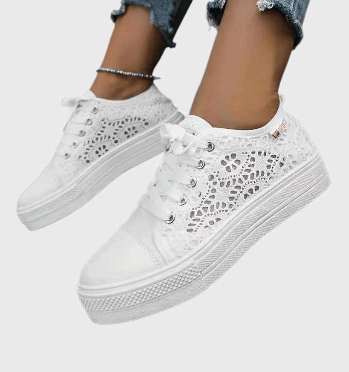 Drune | Stylische Niedrig Geschnittene Schnürsneakers mit Seitlichen Details und Sicherer Passform
