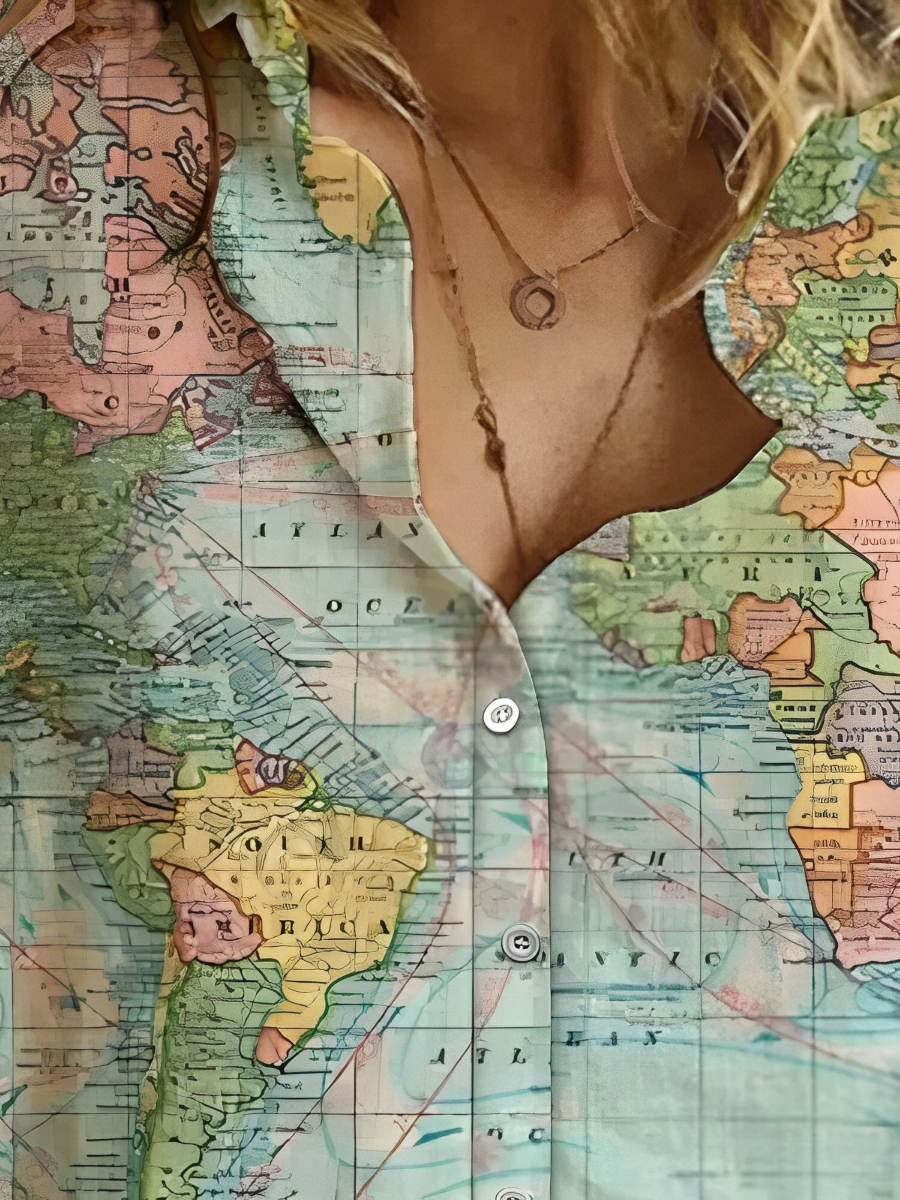 Drune | Globe Weltkarte Bedrucktes Shirt