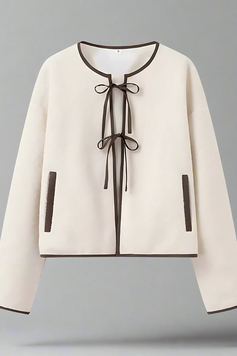 Drune | Beiger Cardigan mit Rundhalsausschnitt und Druckknopf