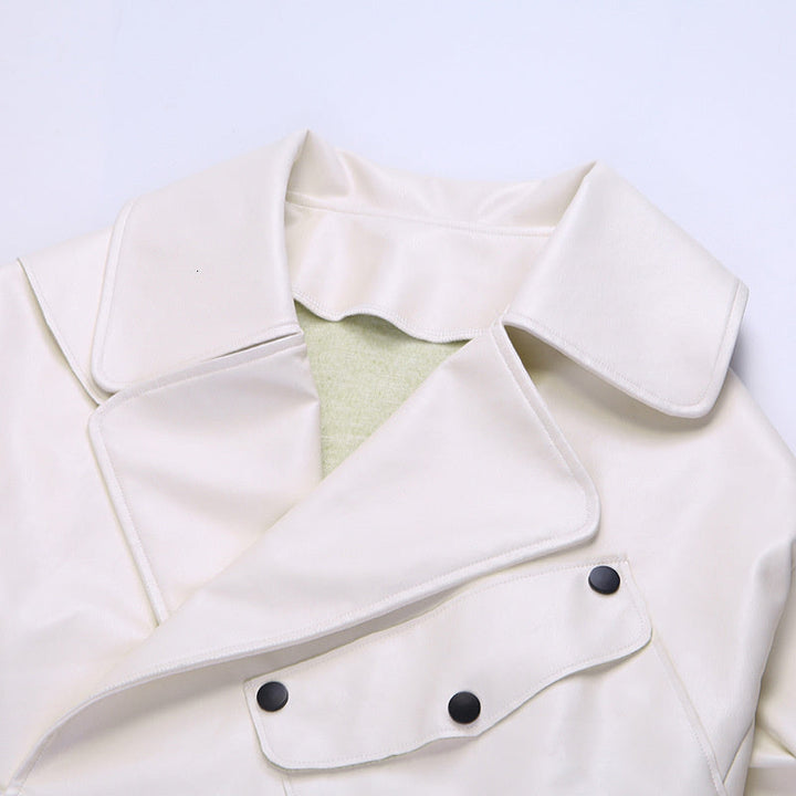 Drune | Kurze Damenjacke Eine lässige Lederjacke für Damen