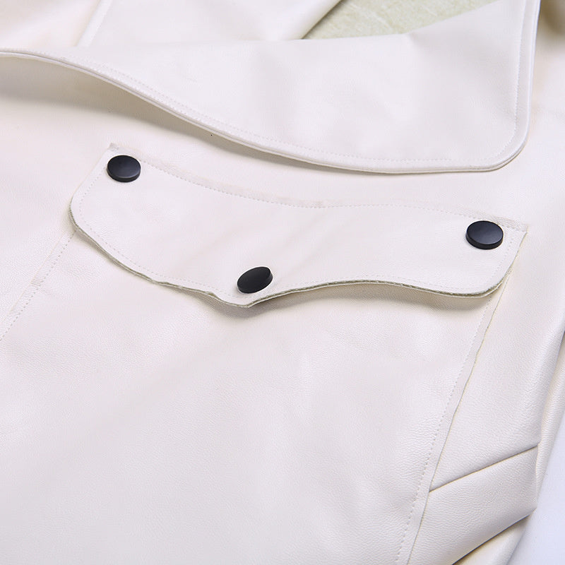 Drune | Kurze Damenjacke Eine lässige Lederjacke für Damen