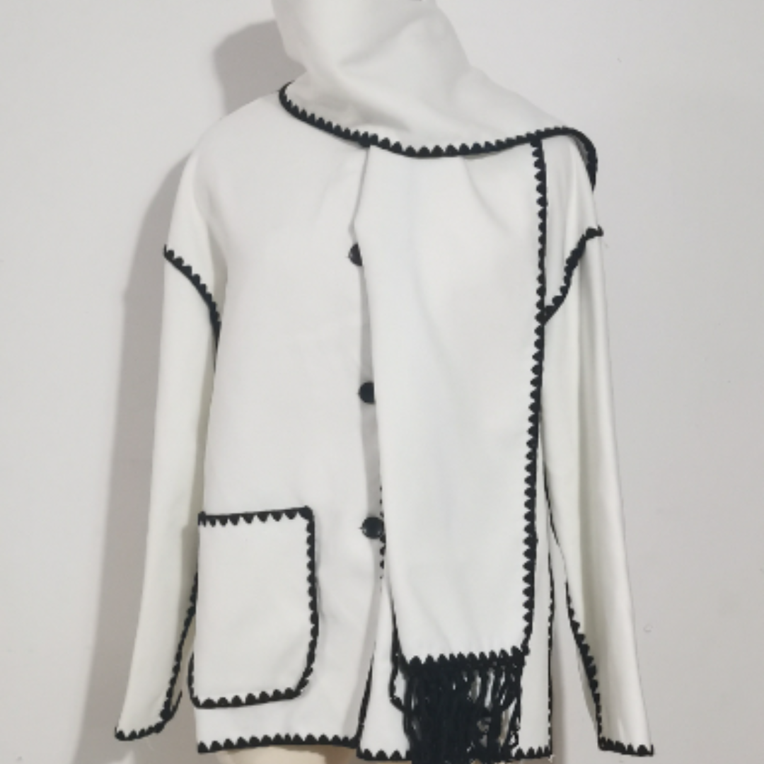 Drune | Bequeme Woll Cape Jacke