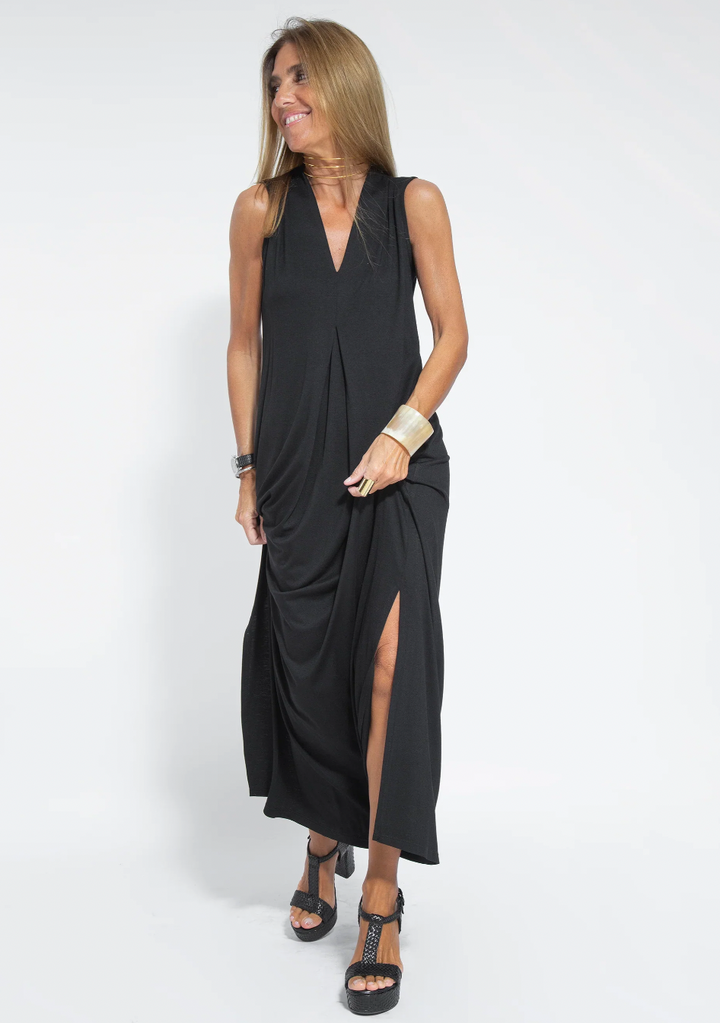 Drune | Set aus langem schlankmachenden Kleid und Weste