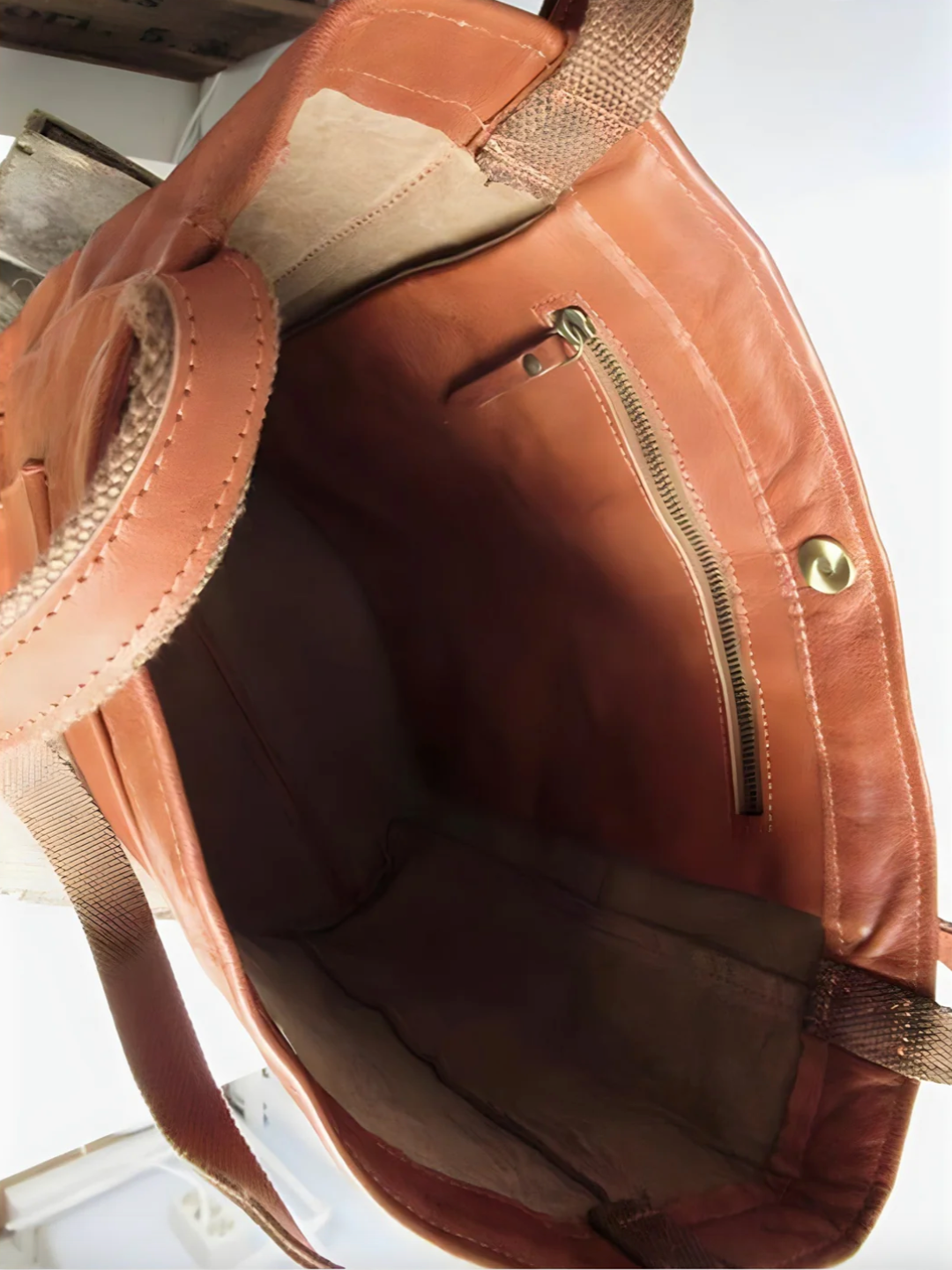 Drune | Handgefertigte stilvolle Ledertasche - Luxus und Funktionalität