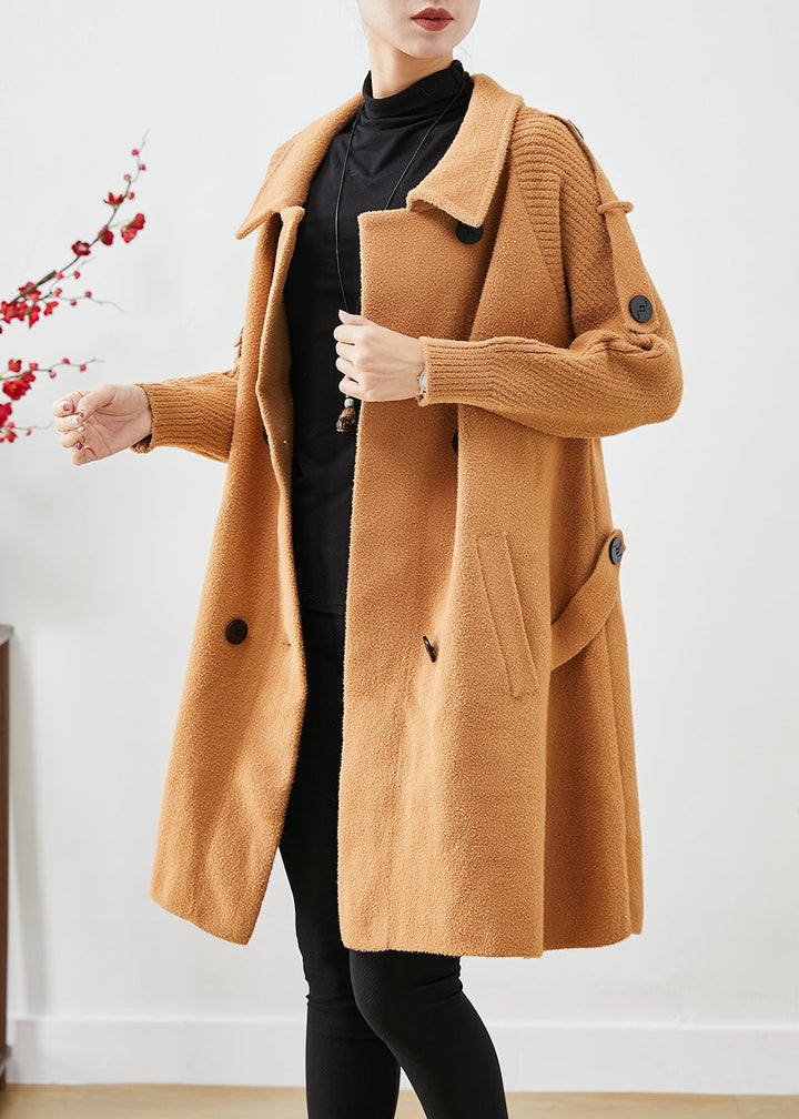 Drune | Leichte Camel Double-Breasted Patchwork Strickwoll-Trenchcoats