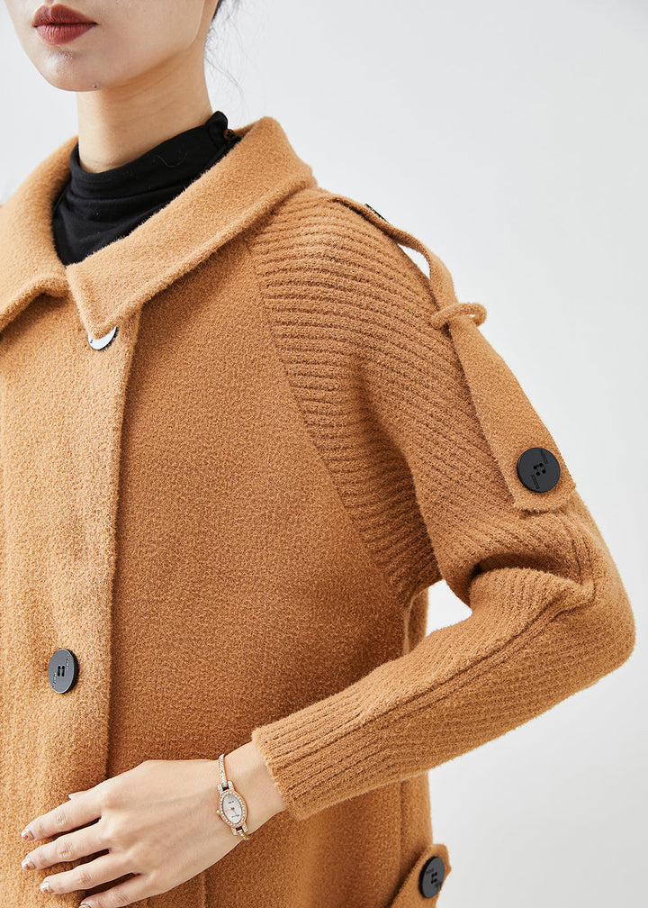 Drune | Leichte Camel Double-Breasted Patchwork Strickwoll-Trenchcoats