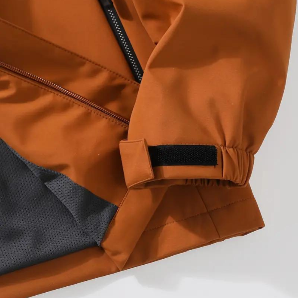 Drune | Elegante Jacke mit Kapuze