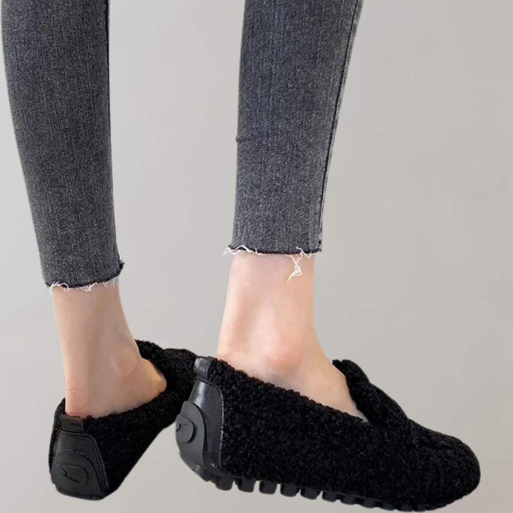 Drune |  Weicher Plüsch-Slipper für Damen