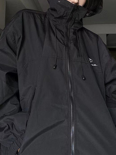 Drune | Retro schwarze wasserdichte Outdoor-Jacke mit Kapuze