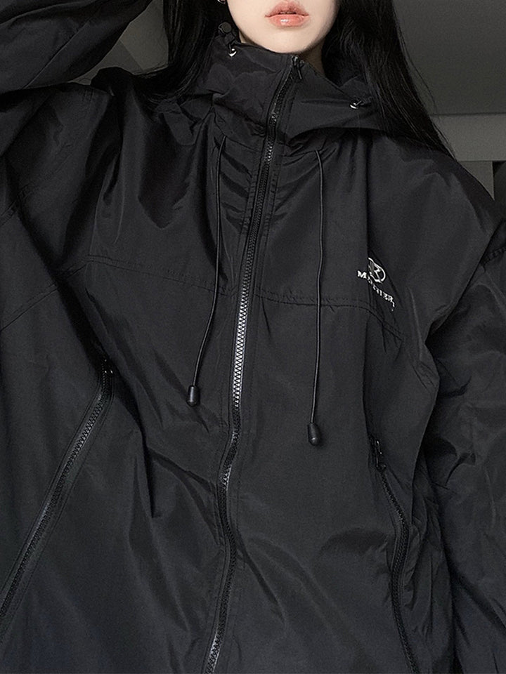 Drune | Retro schwarze wasserdichte Outdoor-Jacke mit Kapuze