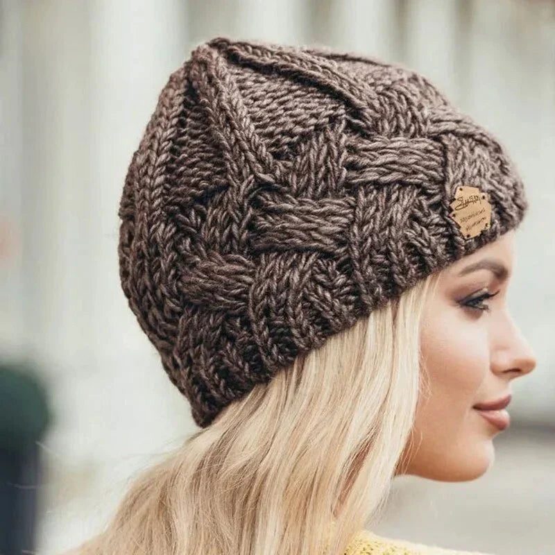 Damen Weiche Strickmütze mit Zopfmuster | Drune