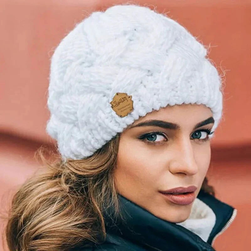 Damen Weiche Strickmütze mit Zopfmuster | Drune