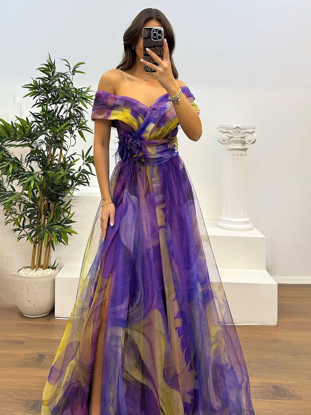 Drune | Herrliches Langes Kleid aus Bedrucktem Tüll mit Floralem Bootsausschnitt, Schlitzseite, Ärmellos, Elegant, Vintage, Abendkleid für Frauen