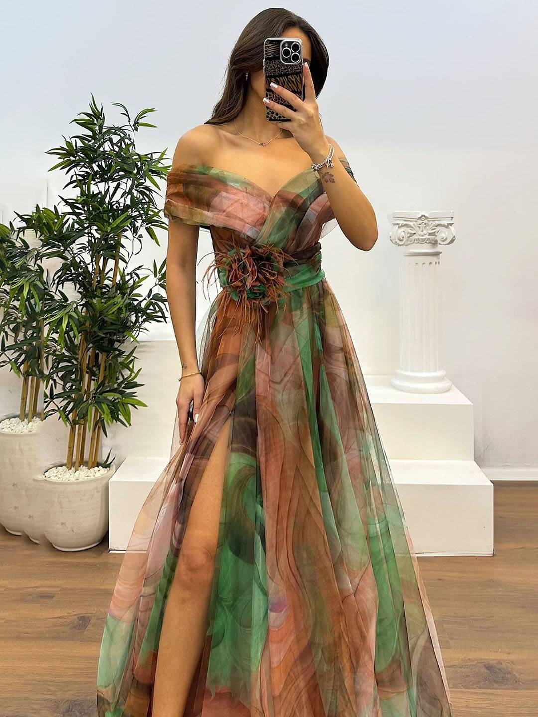 Drune | Herrliches Langes Kleid aus Bedrucktem Tüll mit Floralem Bootsausschnitt, Schlitzseite, Ärmellos, Elegant, Vintage, Abendkleid für Frauen