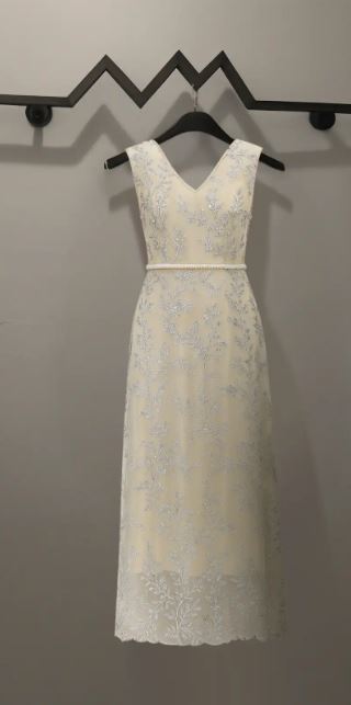 Damen Elegantes Hochzeitskleid mit schimmernden Perlenakzenten und fließendem Tüllrock Drune