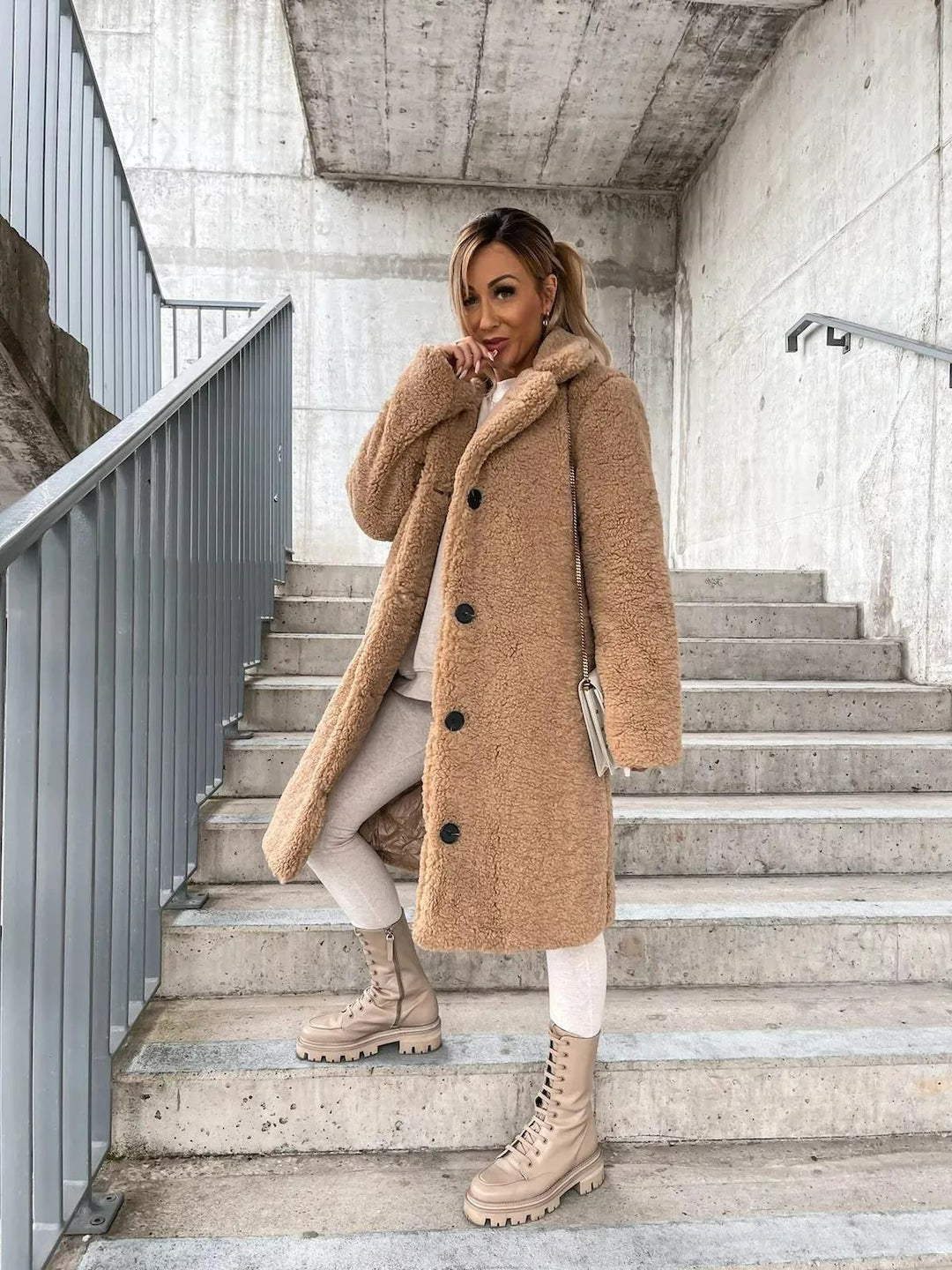 Drune | Cashmere Plüsch Trenchcoat Für Frauen