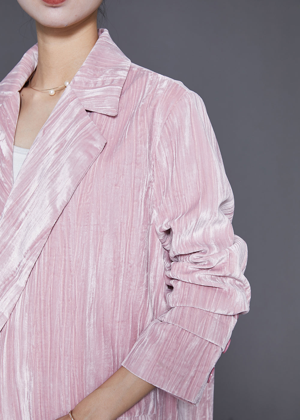 Drune | Pink Notched Oversized Seidenveloursjacken