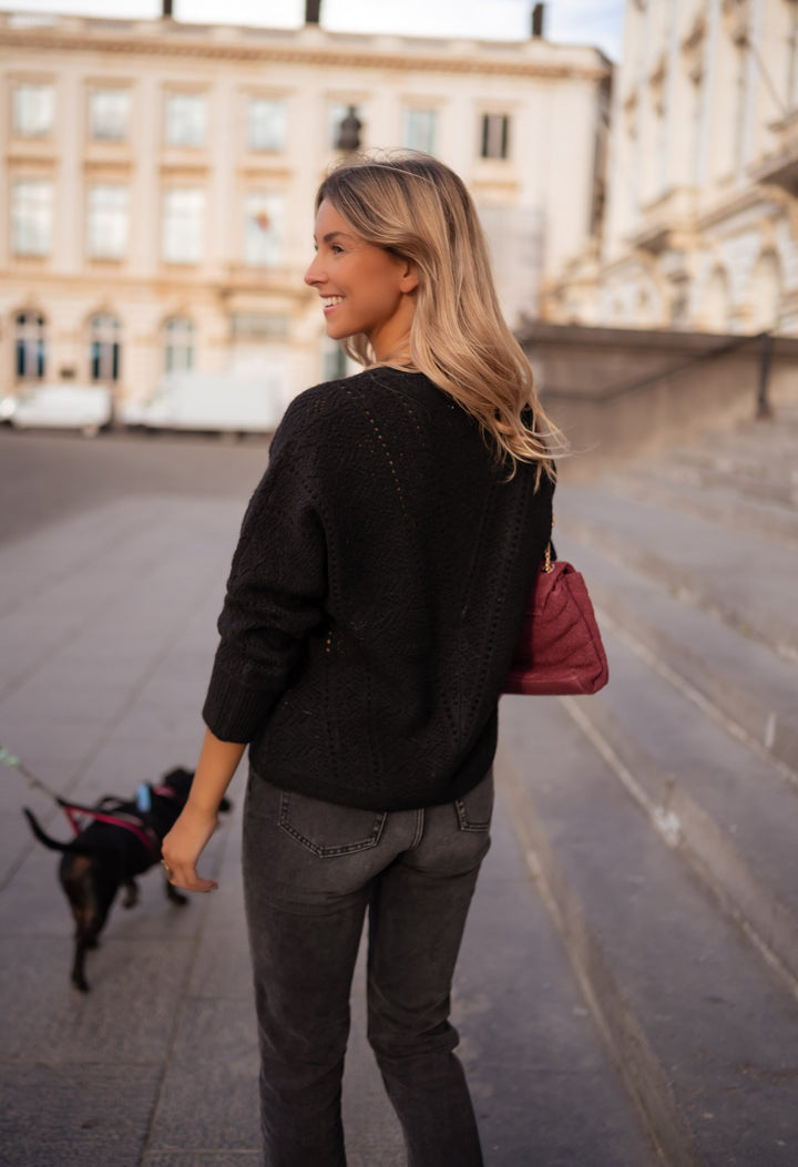 Drune | Schicker Damen Schwarzer Cardigan Elegantes Langschnitt Stück