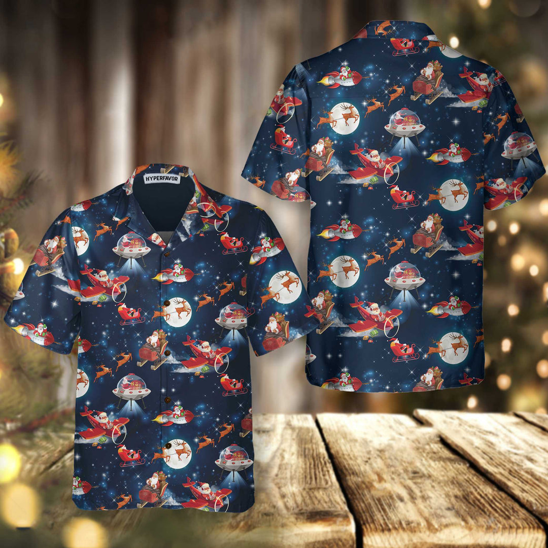 Drune | Weihnachts-Hawaiianhemd im Weltraum mit Weihnachtsmann- und Rentier-Muster