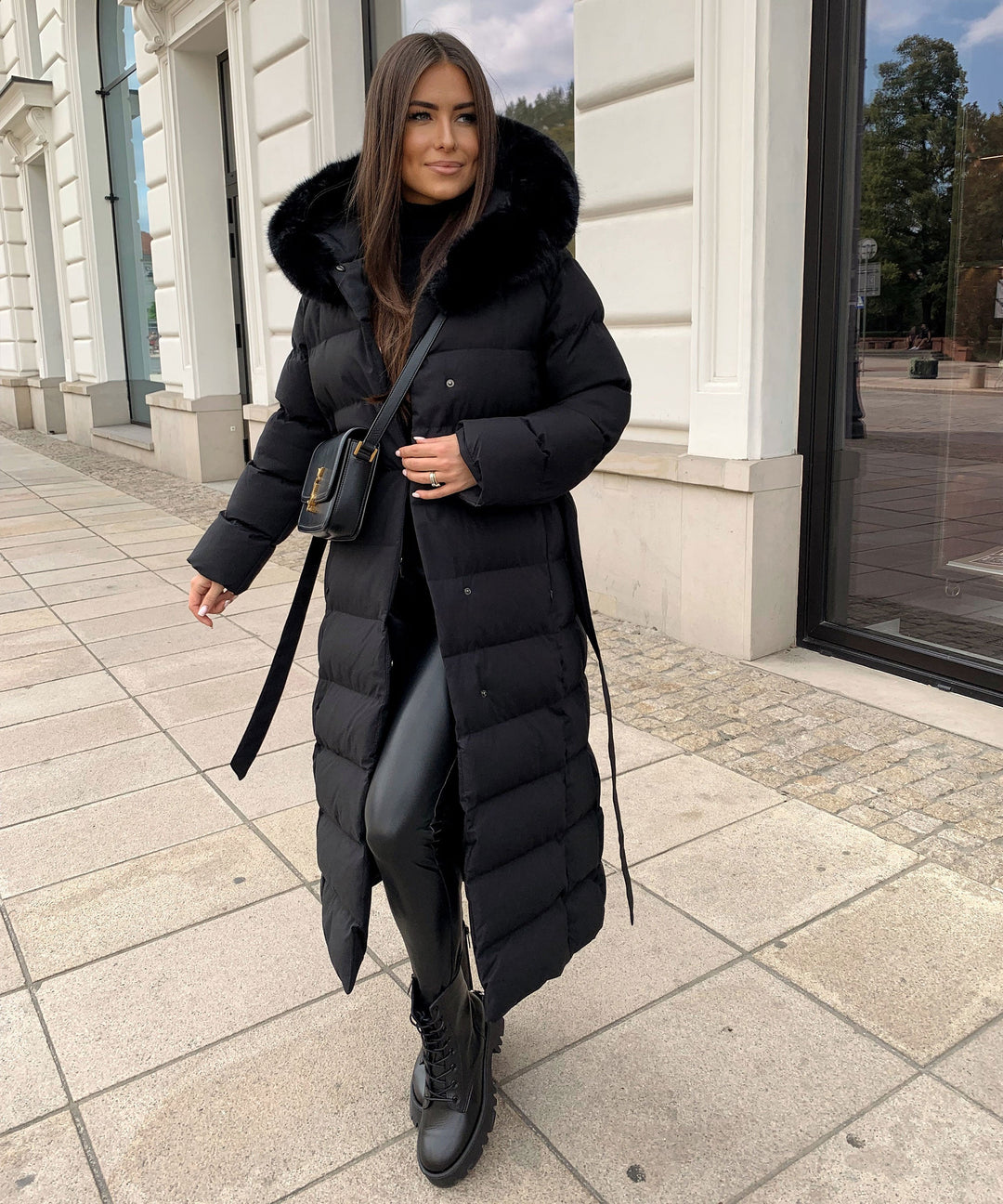 Drune | Damen Lange Gewattete Winterparka mit Kapuze und Gürtel