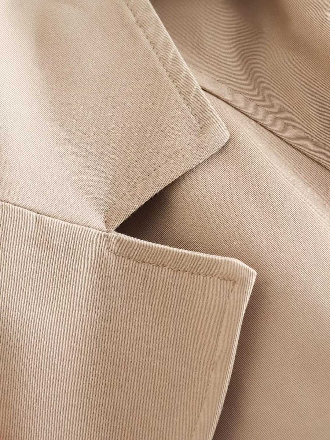 Drune | Klassische Beige Damenkurzjacke Für Alle Anlässe