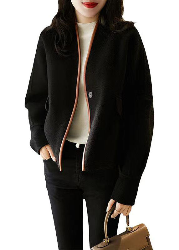 Drune | Schwarzer V-Ausschnitt Patchwork Knopfmix Mantel