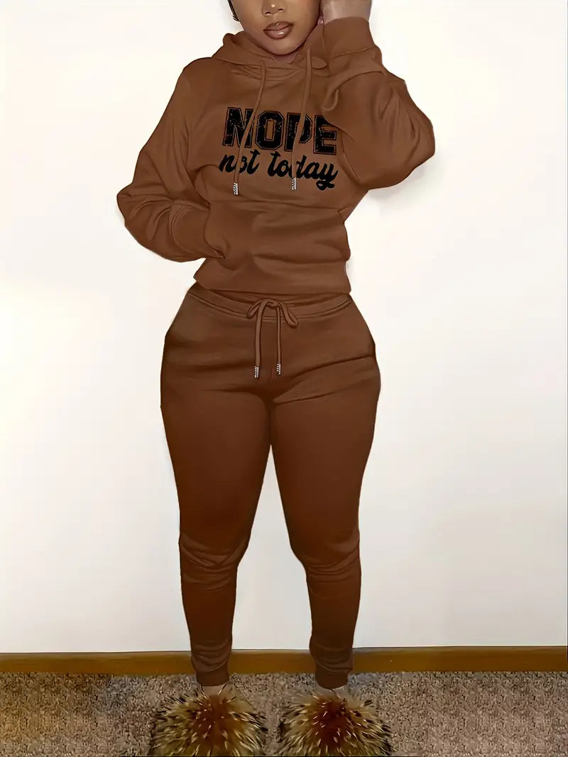 Drune | Athleisure-Set, Känguru-Taschen-Kapuzenpullover mit Buchstabenaufdruck
