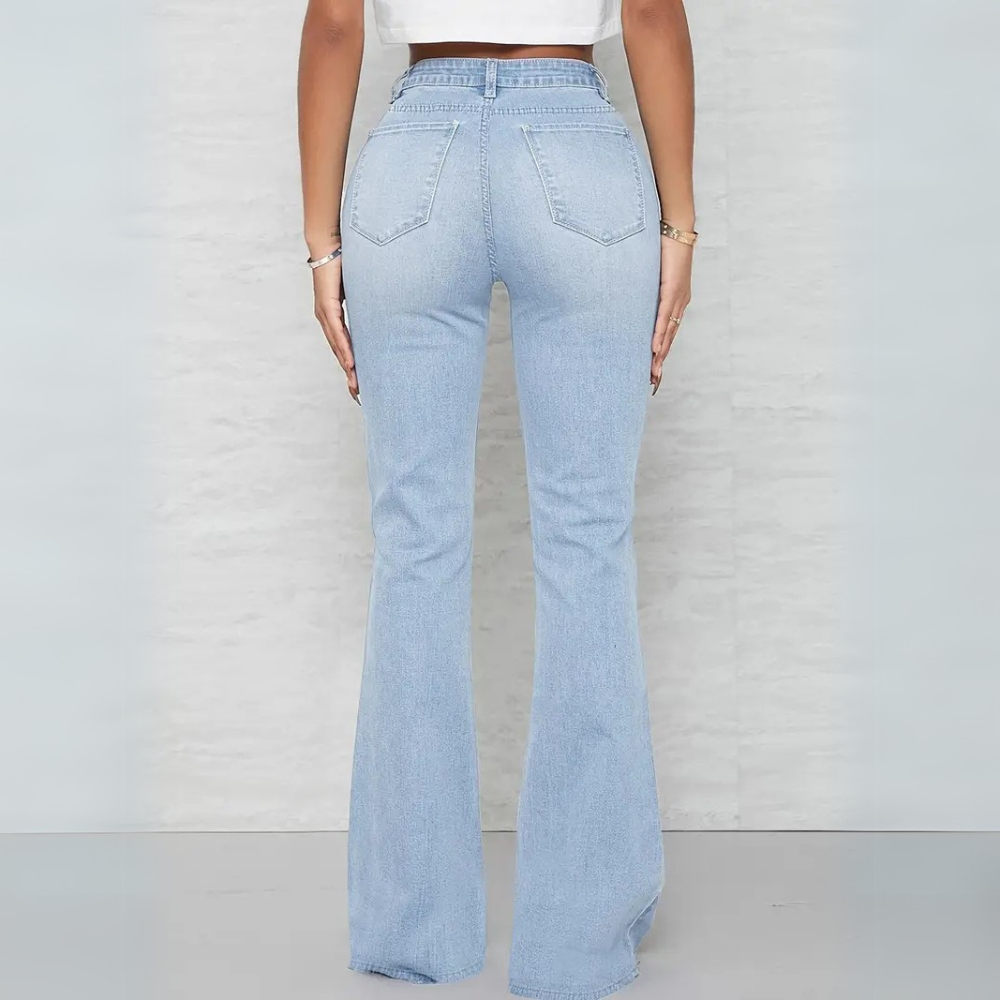 Drune | Dehnbare Schlagjeans für Damen