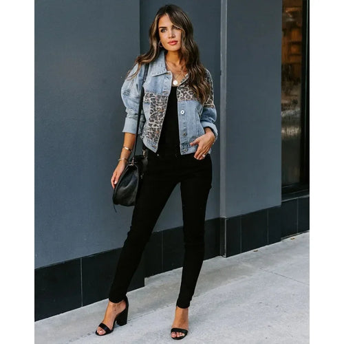 Drune | Stilvolle Leoparden-Denimjacke