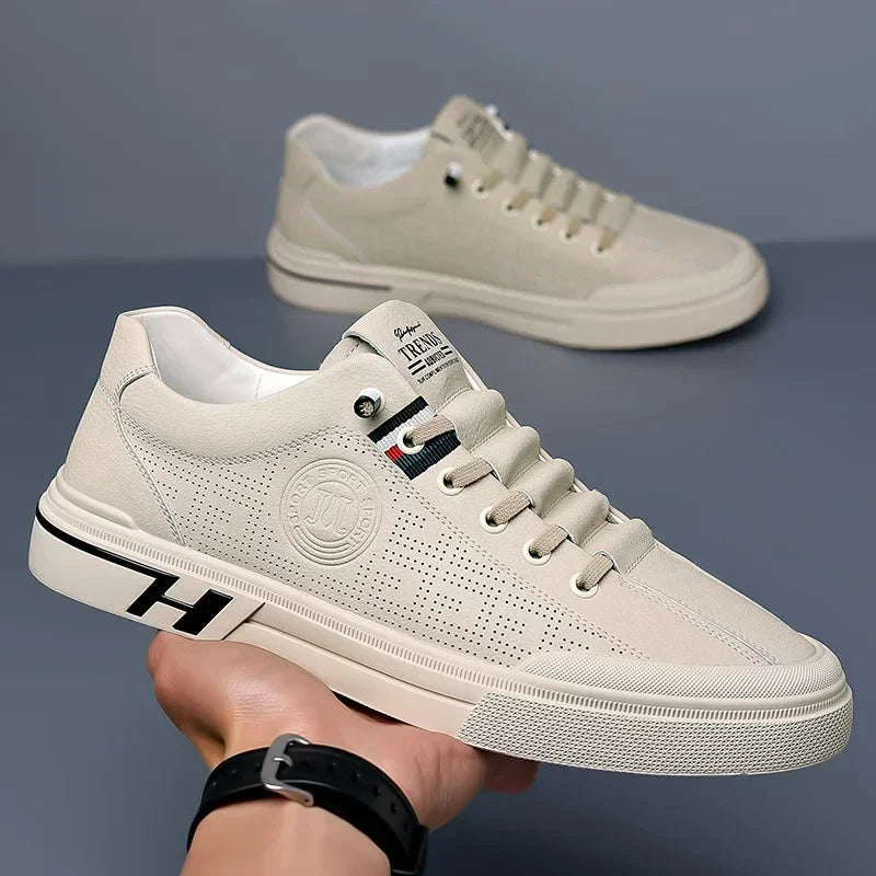 Drune | Perforierte Ledersneaker mit Logodetail