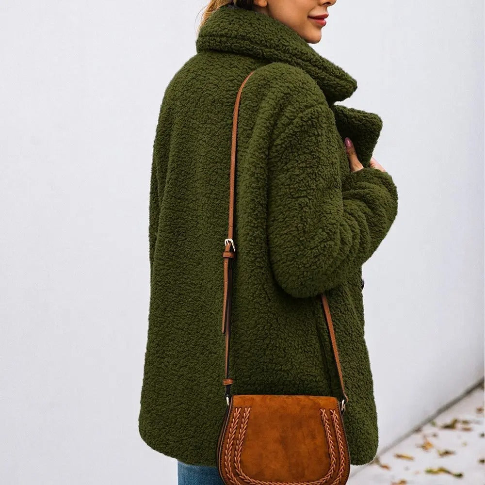 Drune | Damen Kurze Teddyjacke mit Reverskragen