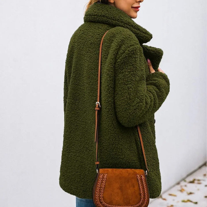 Drune | Damen Kurze Teddyjacke mit Reverskragen