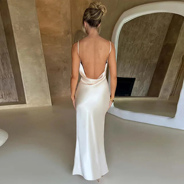 Drune | Rückenfreies Satin Kleid für Damen