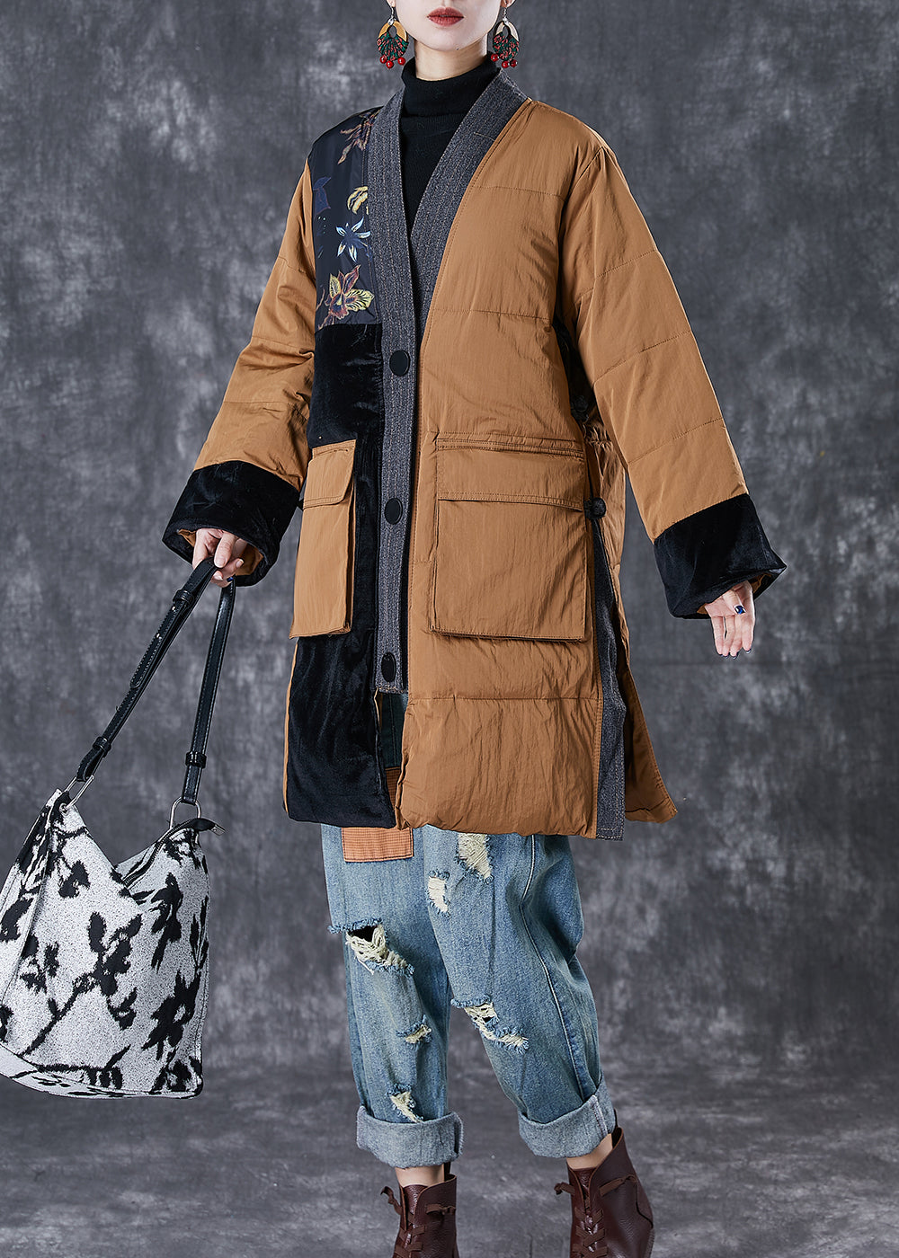 Drune | Kaffee V-Ausschnitt Patchwork Taschen Feine Baumwollgefüllte Jacken Winter