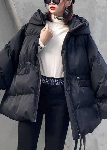 Drune | Locker sitzende Winterjacke mit Kordelzug Mäntel schwarz Kapuzen Damen Parka