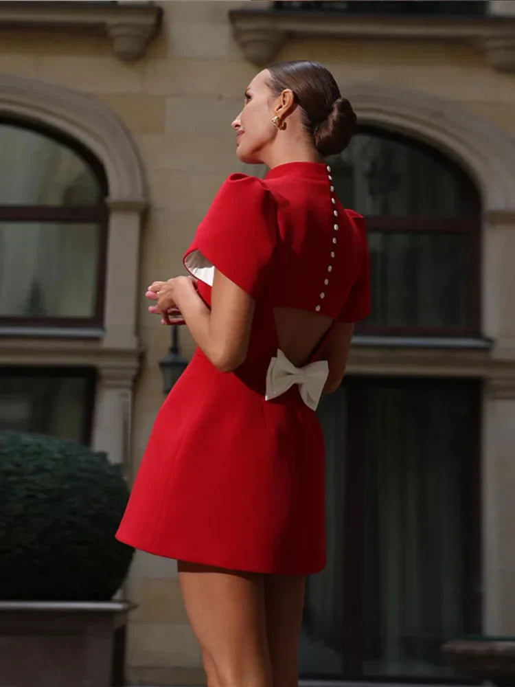 Drune | Charmantes Minikleid – Umarmen Sie Zeitlose Eleganz