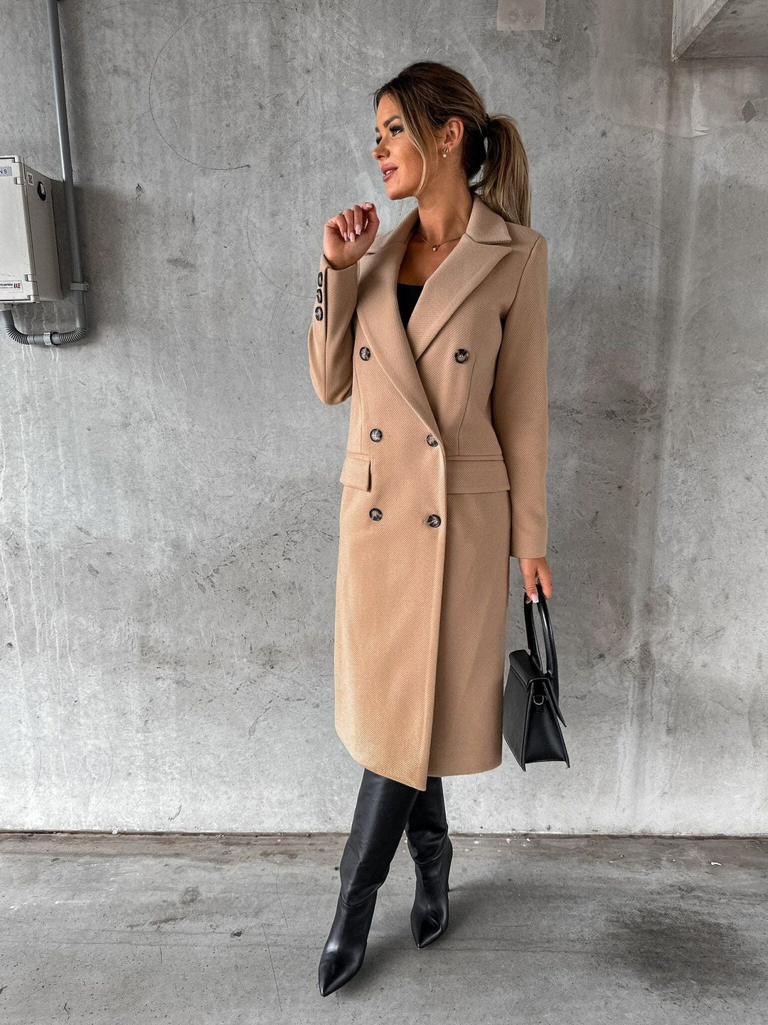 Drune | Damen Langer Trenchcoat mit Doppelknöpfen und Langen Ärmeln