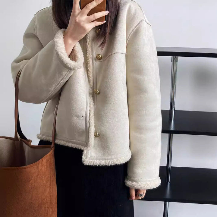 Drune | Sherpa Chic Mantel