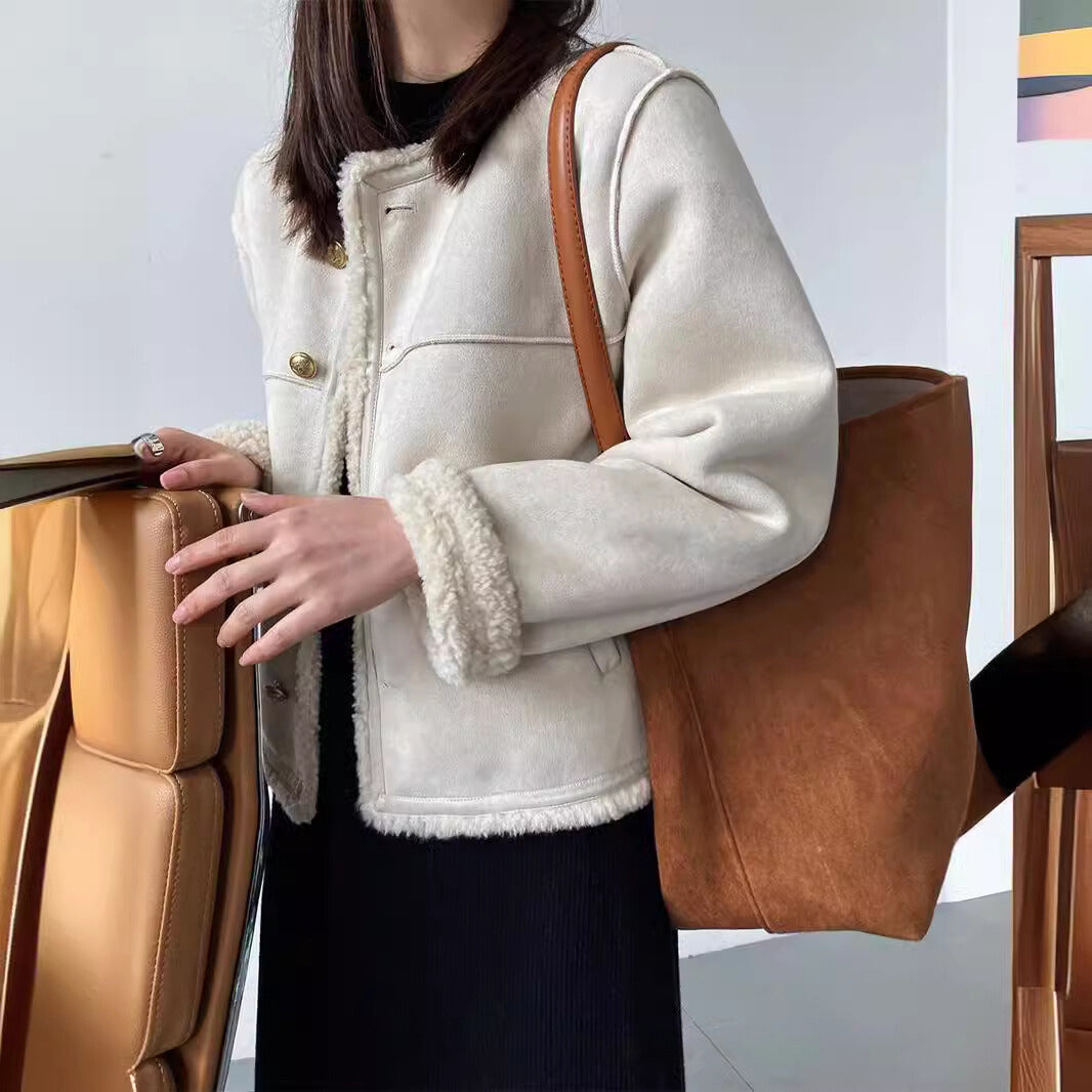 Drune | Sherpa Chic Mantel