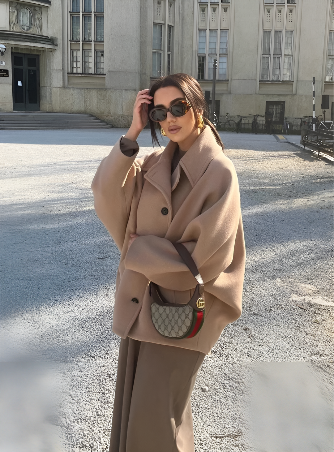 Drune | Elegantes Damen-Cape mit Knöpfen und Wollmischung