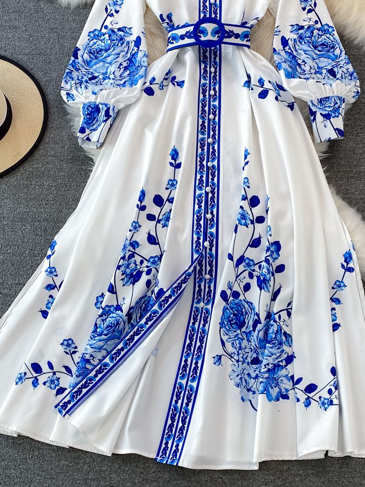 Drune Blumenmuster-Kleid | Maxikleid mit langen Ärmeln und Blumendruck, mit Gürtel