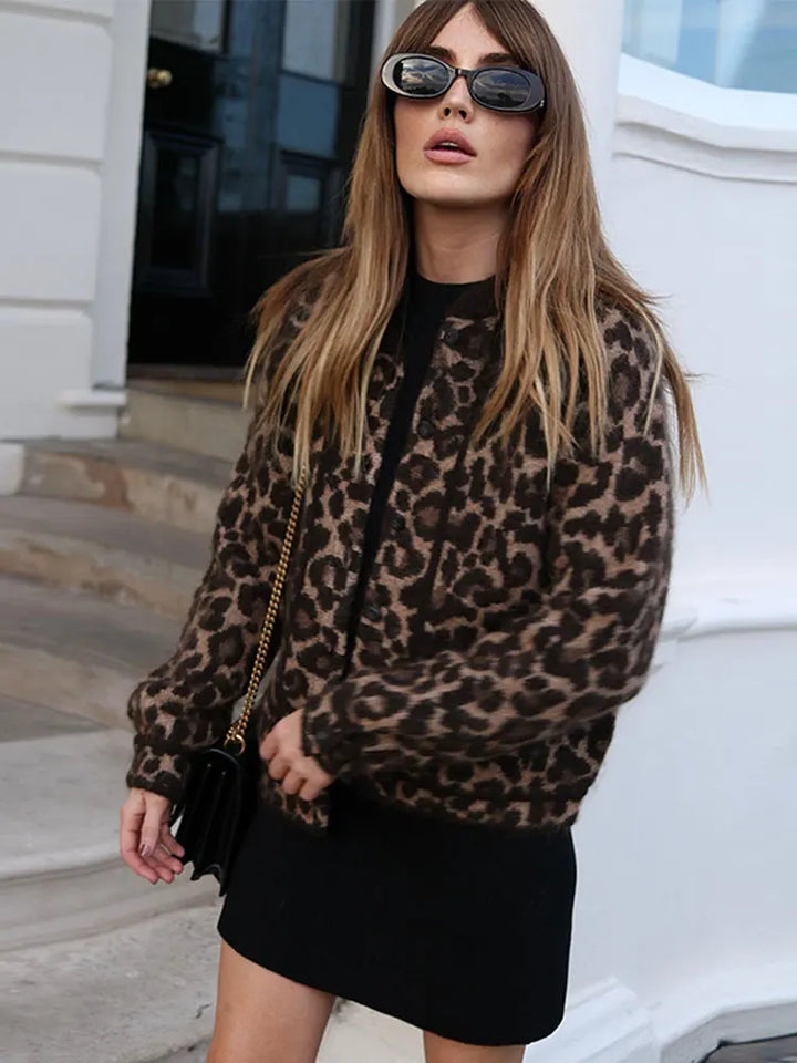 Drune | Stylischer Mantel mit Leopardenmuster