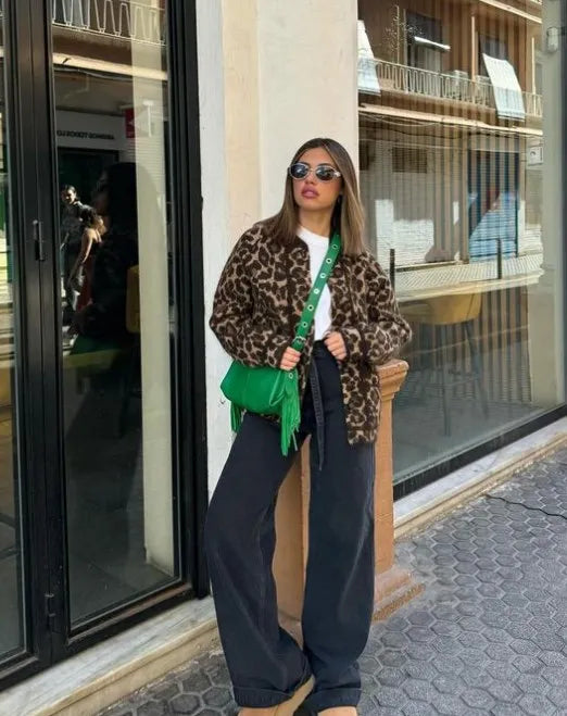 Drune | Stylischer Mantel mit Leopardenmuster