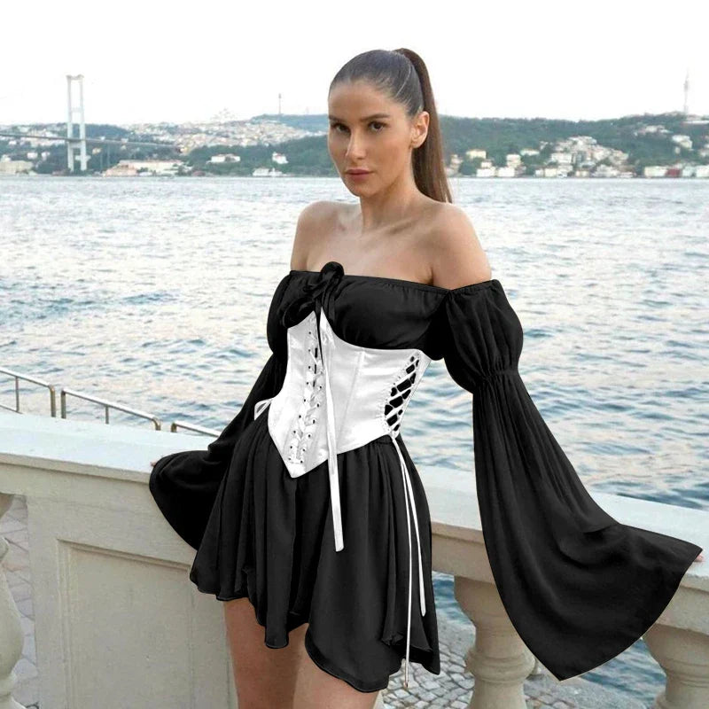 Drune | Schulterfreies Korsettkleid mit Weiten Ärmeln